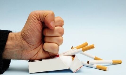 quitting smoking to prevent pain in the finger joints